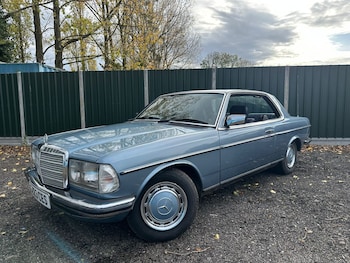 Used Mercedes-Benz C Class 1986 for sale - 76495493: Photo