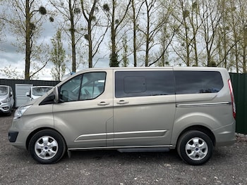 Used Ford Tourneo Custom 2018 for sale - 78179432: Photo