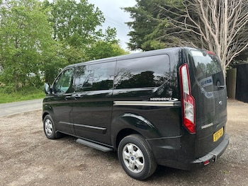 Used Ford Tourneo Custom 2017 for sale - 78179434: Photo