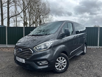 Used Ford Tourneo Custom 2019 for sale - 77902683: Photo