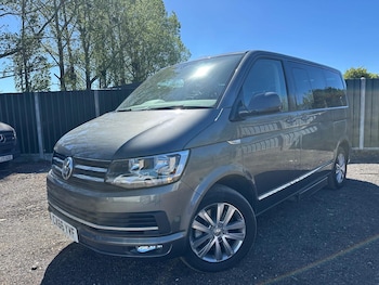 Used Volkswagen Caravelle 2016 for sale - 78422879: Photo