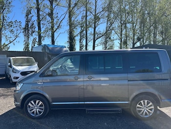 Used Volkswagen Caravelle 2016 for sale - 78422879: Photo