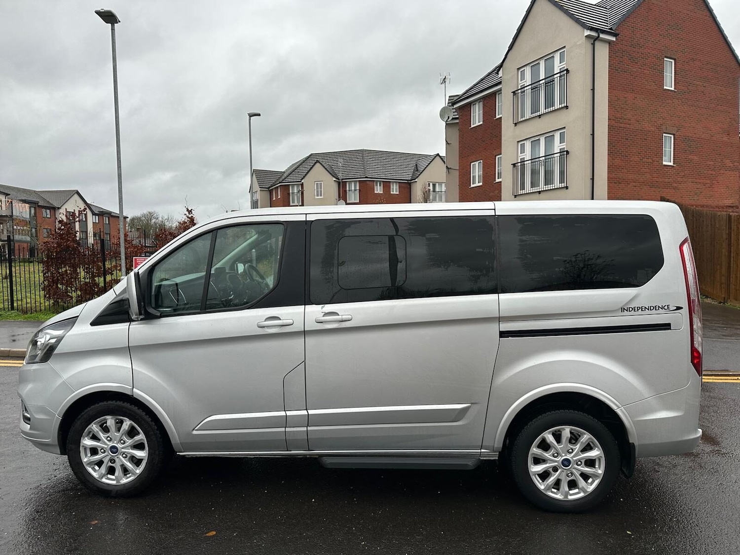 Used Ford Tourneo Custom 2020 for sale - 76859937: Photo 3