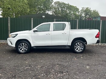 Used Toyota Hilux 2019 for sale - 75344602: Photo