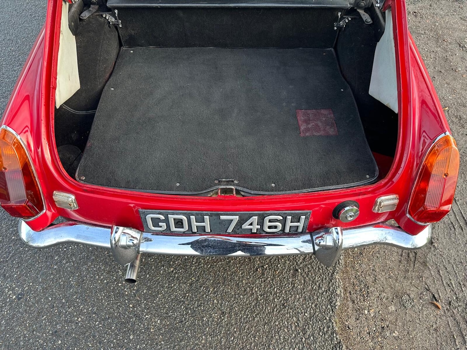 Used MG MGB GT 1970 for sale - 77026437: Photo 19