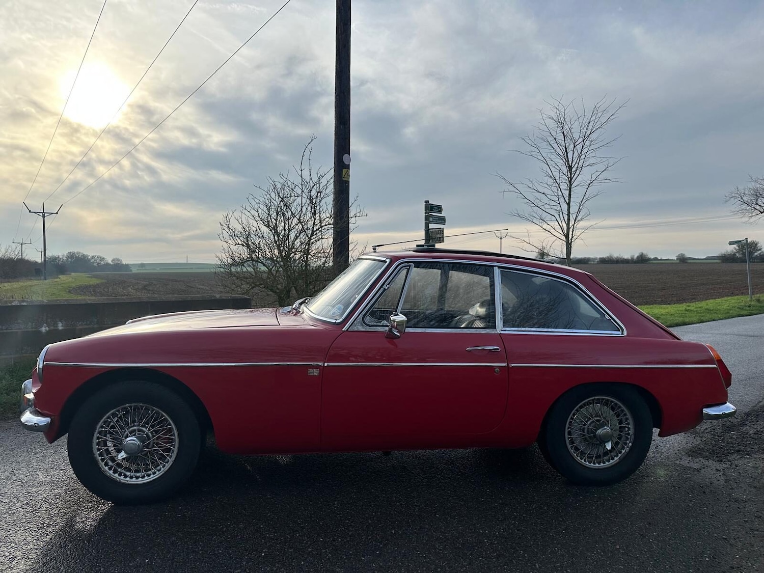Used MG MGB GT 1970 for sale - 77026437: Photo 2