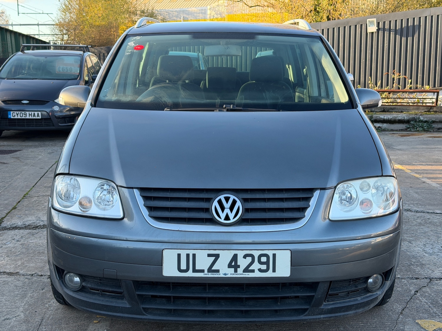 Used Volkswagen Touran 2005 for sale - 76648253: Photo 3