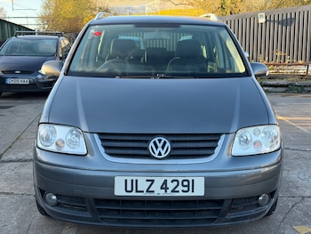 Used Volkswagen Touran undefined for sale - 76648253: Photo