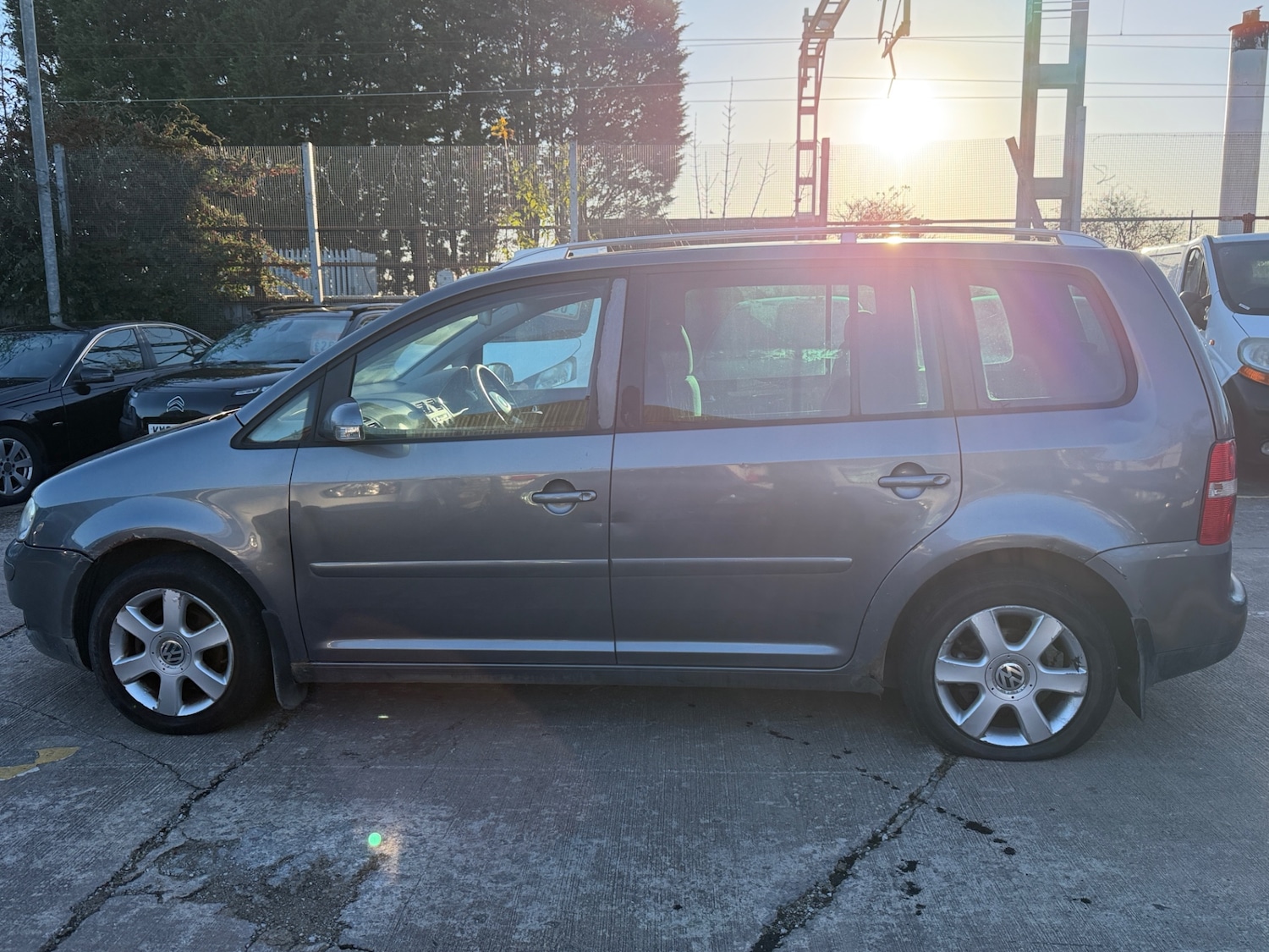 Used Volkswagen Touran 2005 for sale - 76648253: Photo 4