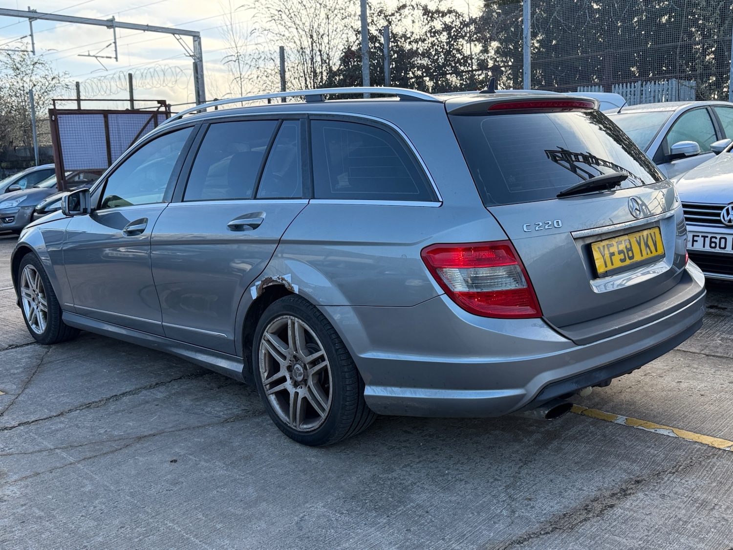 Used Mercedes-Benz C Class 2009 for sale - 77351145: Photo 5