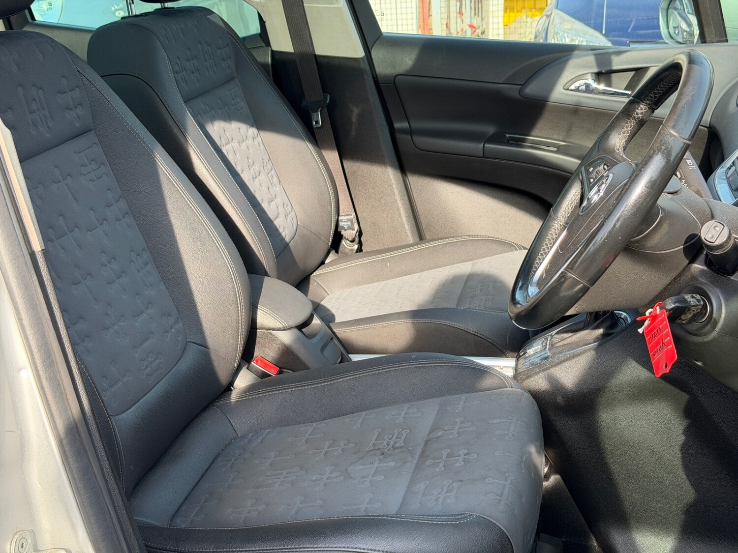 Used Vauxhall Meriva 2011 for sale - 76252323: Photo 11