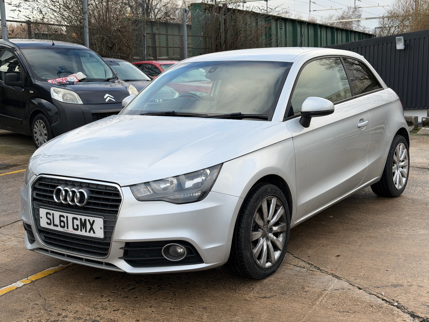 Used Audi A1 2011 for sale - 76891822: Photo 4