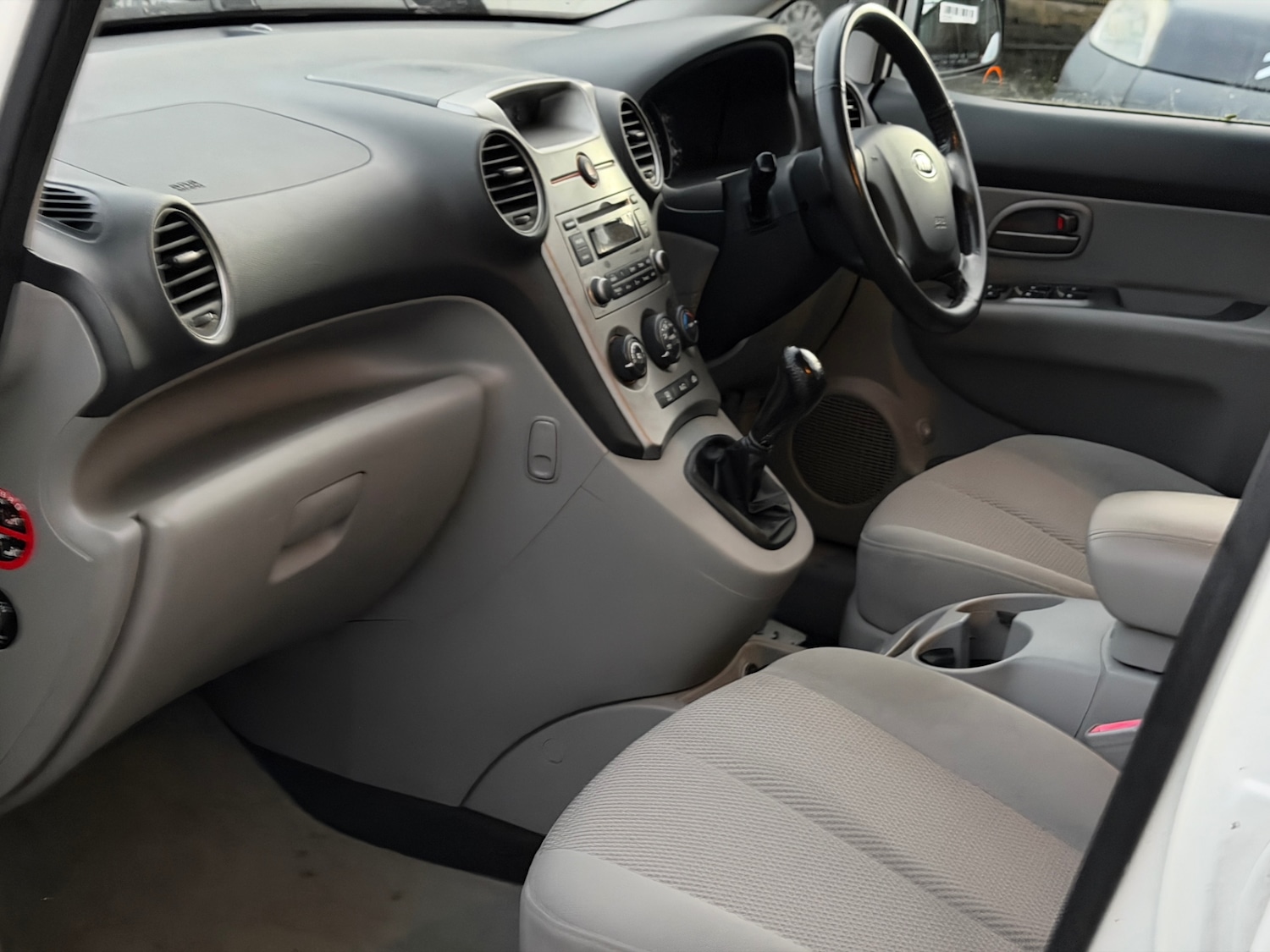 Used Kia Carens 2009 for sale - 76882054: Photo 11