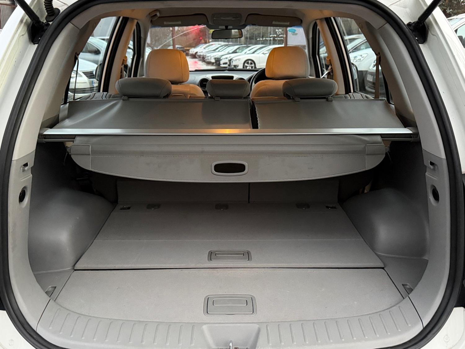 Used Kia Carens 2009 for sale - 76882054: Photo 13