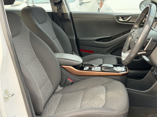 Used Hyundai IONIQ 2018 for sale - 76277116: Photo 11