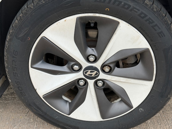 Used Hyundai IONIQ 2018 for sale - 76277116: Photo 16