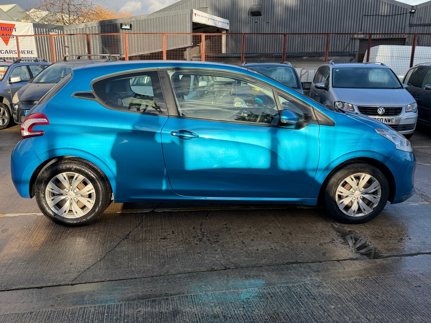 Used Peugeot 208 2012 for sale - 76280452: Photo 8