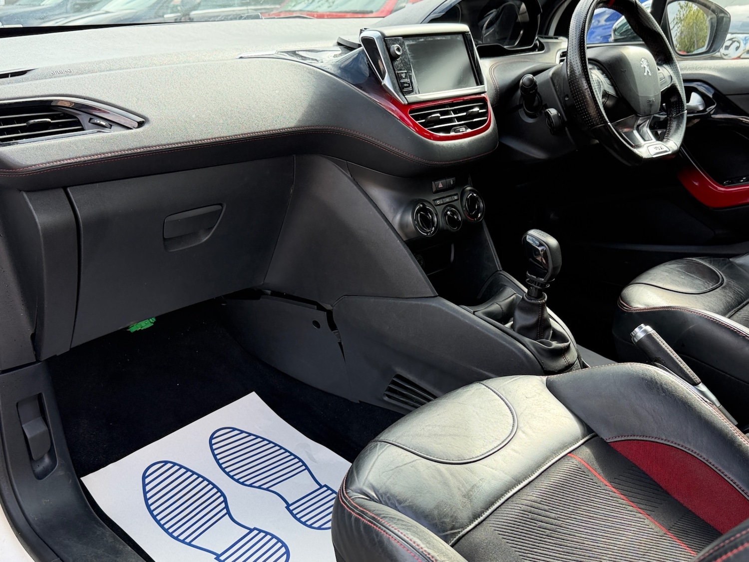 Used Peugeot 208 2013 for sale - 75629423: Photo 12