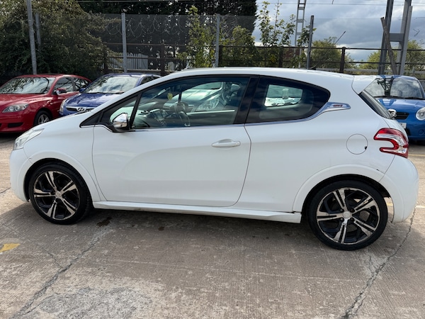 Used Peugeot 208 2013 for sale - 75629423: Photo 4
