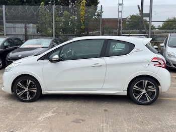 Used Peugeot 208 2013 for sale - 75629423: Photo