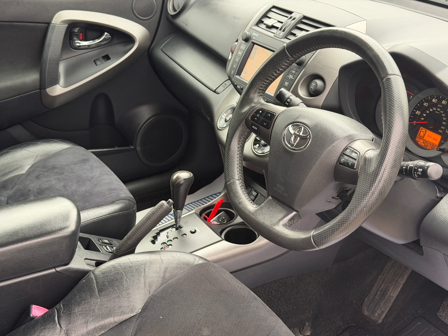 Used Toyota RAV4 2011 for sale - 77501764: Photo 14