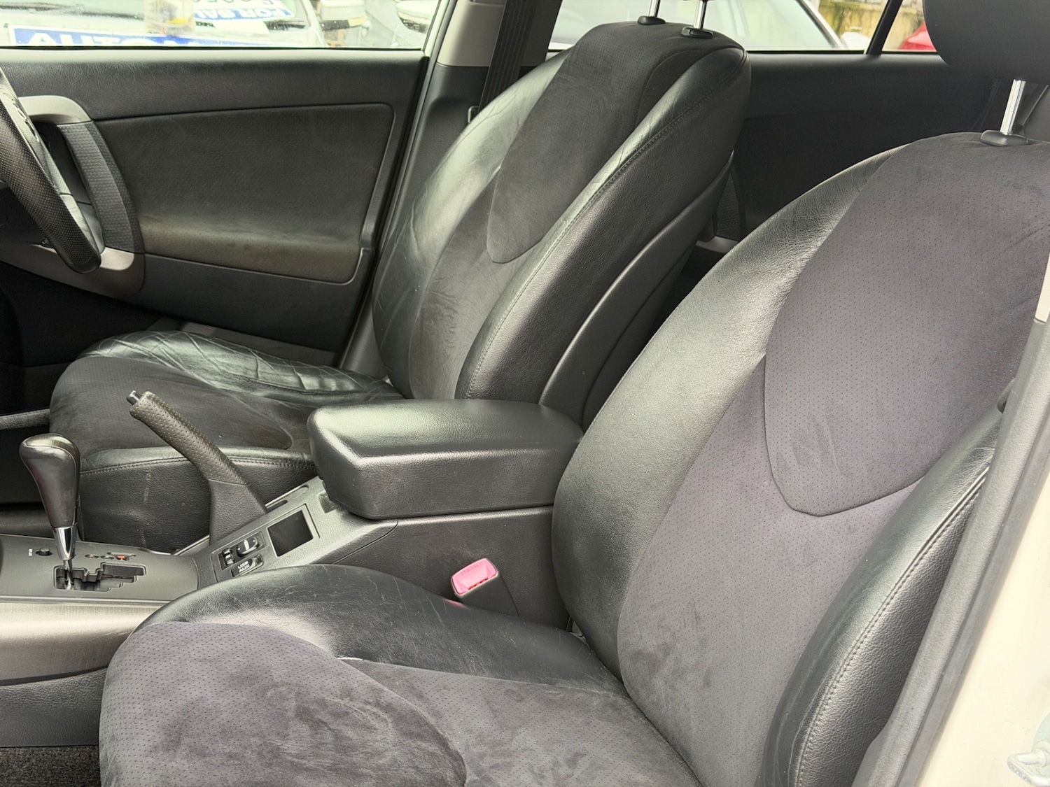 Used Toyota RAV4 2011 for sale - 77501764: Photo 19