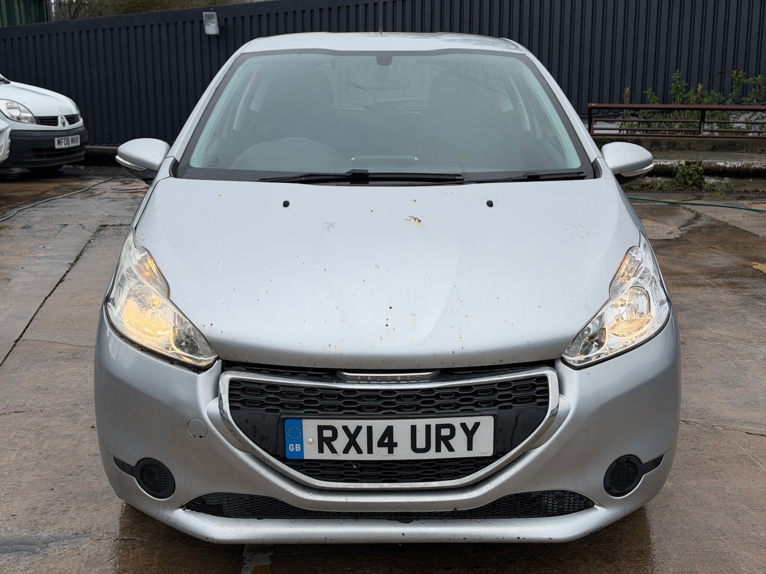 Used Peugeot 208 2014 for sale - 78014245: Photo 3