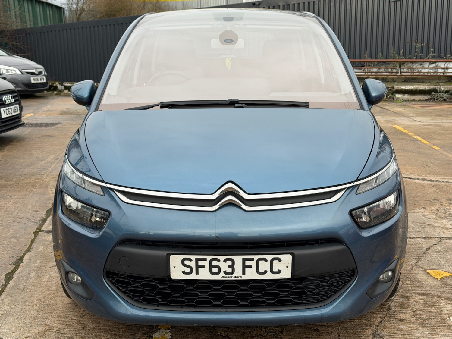Used Citroen C4 Picasso 2014 for sale - 77303850: Photo 2