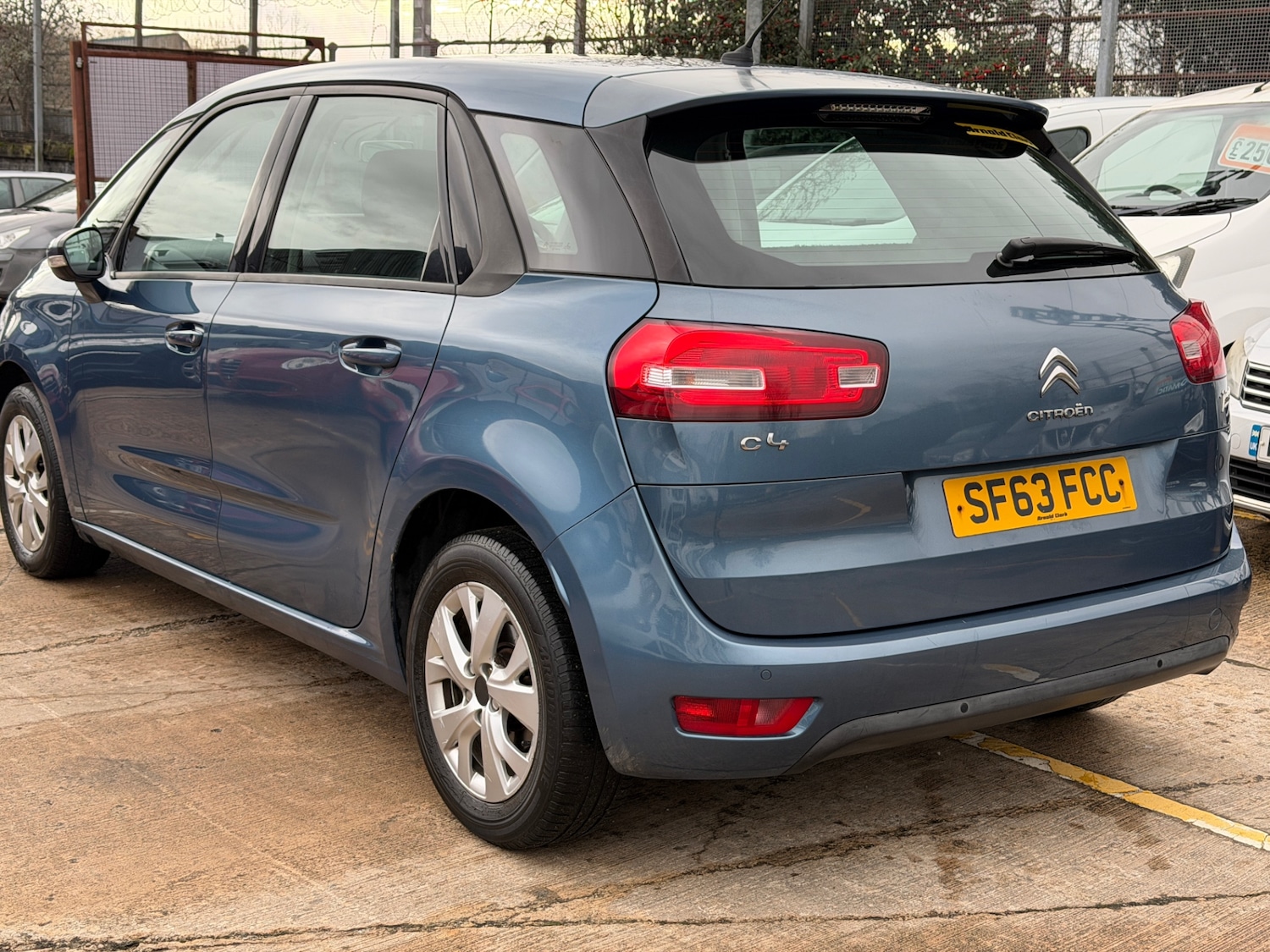 Used Citroen C4 Picasso 2014 for sale - 77303850: Photo 6
