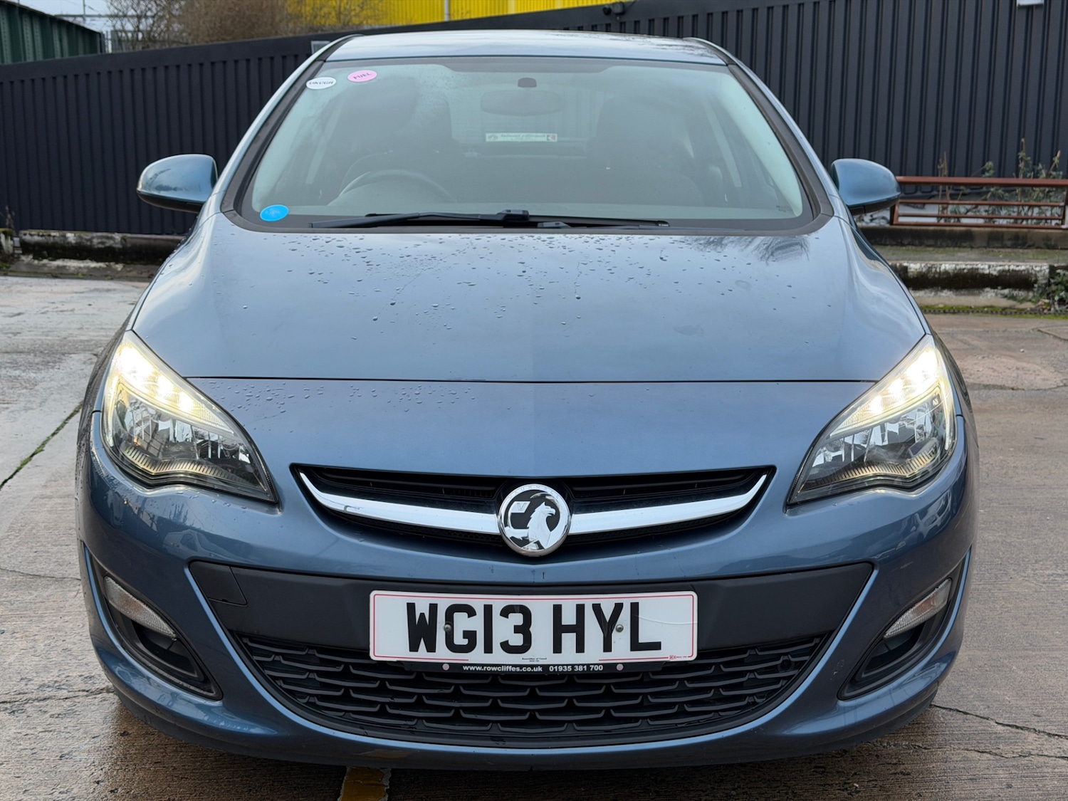 Used Vauxhall Astra 2013 for sale - 76938325: Photo 3