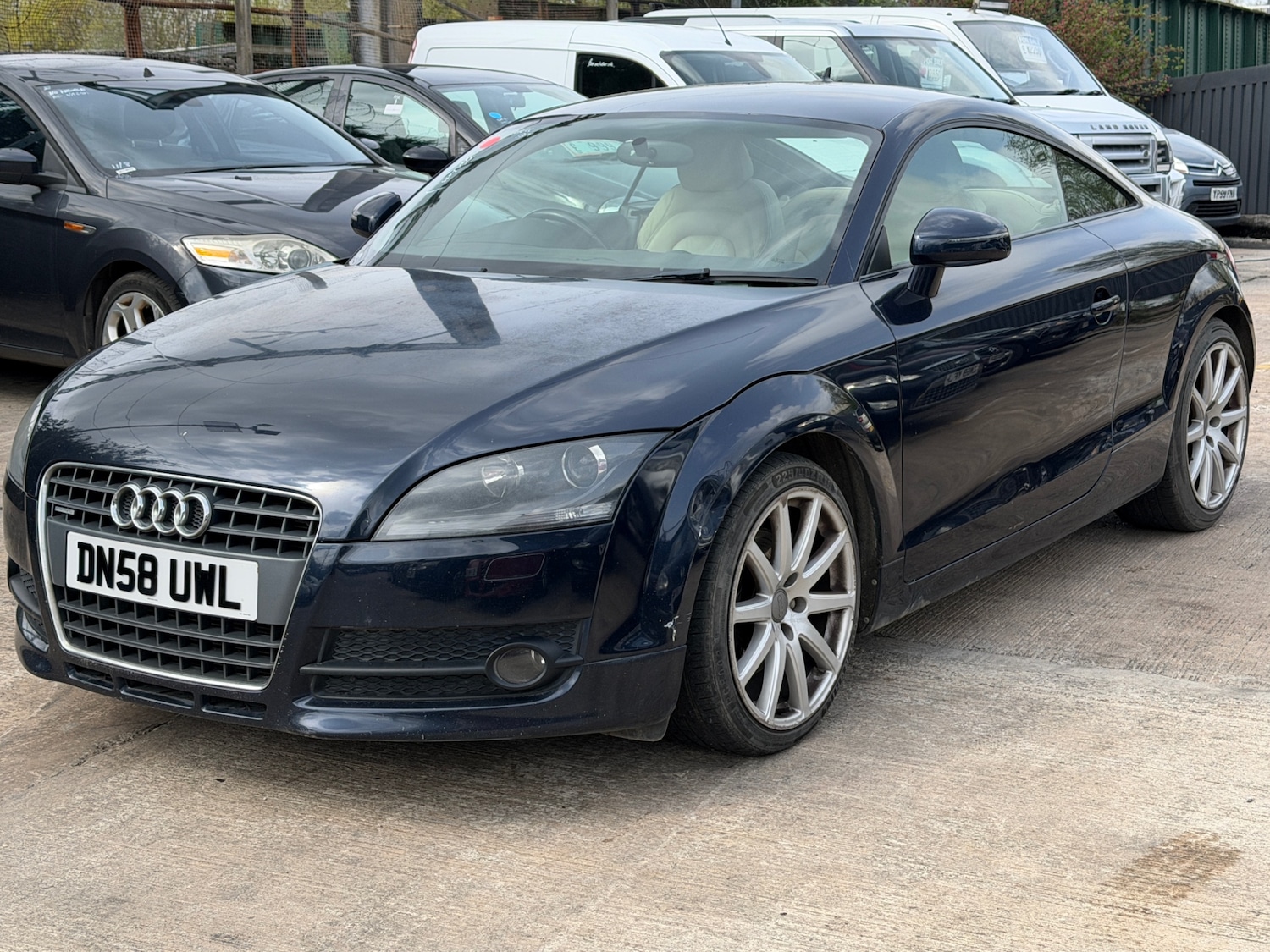 Used Audi TT 2009 for sale - 78197151: Photo 2