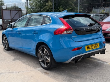 Used Volvo V40 2016 for sale - 78926163: Photo