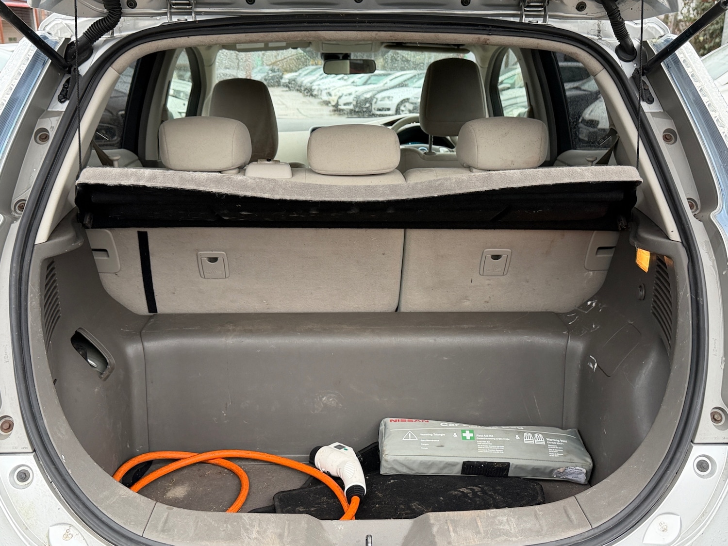 Used Nissan Leaf 2011 for sale - 77154700: Photo 12