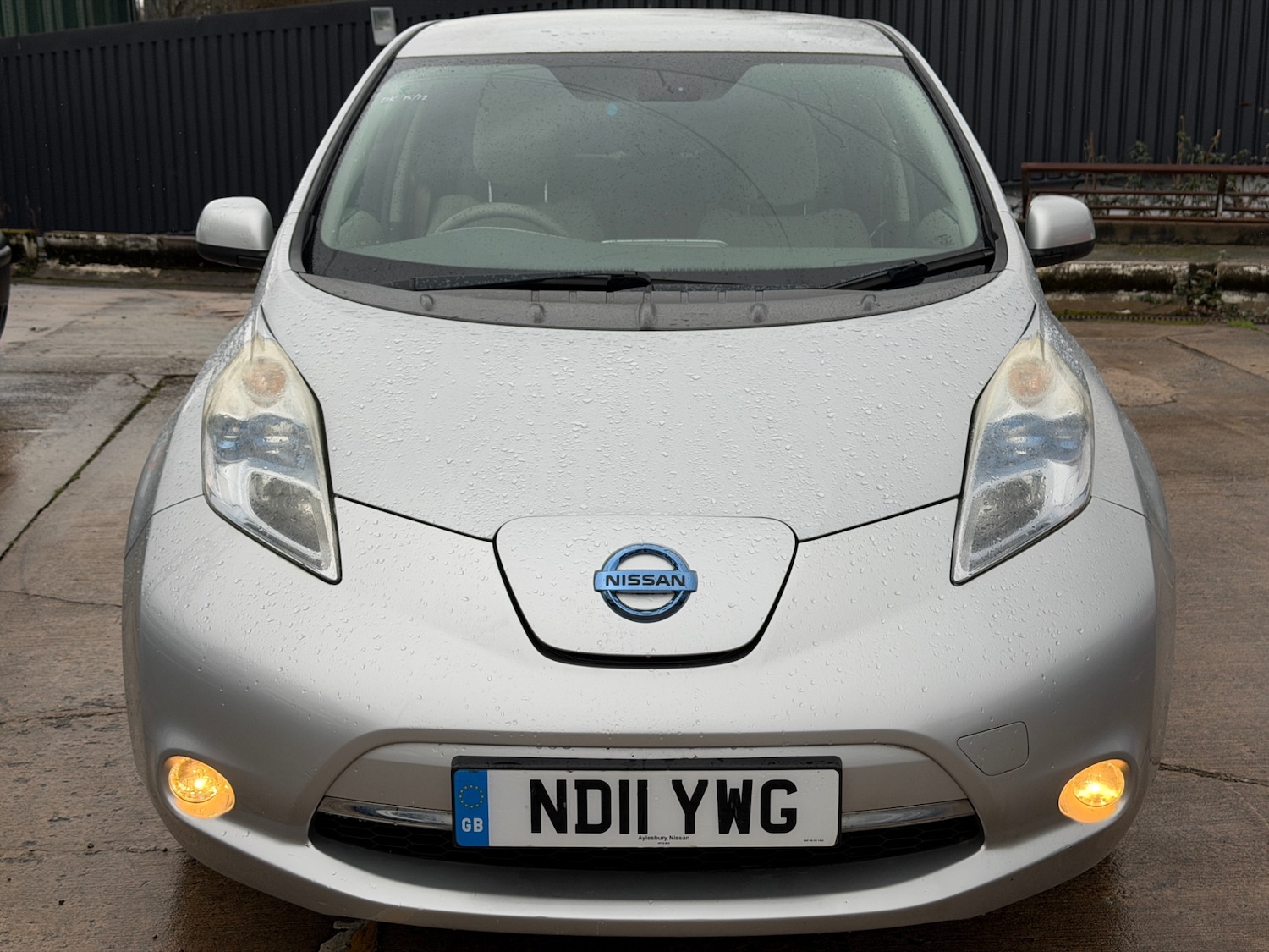 Used Nissan Leaf 2011 for sale - 77154700: Photo 2
