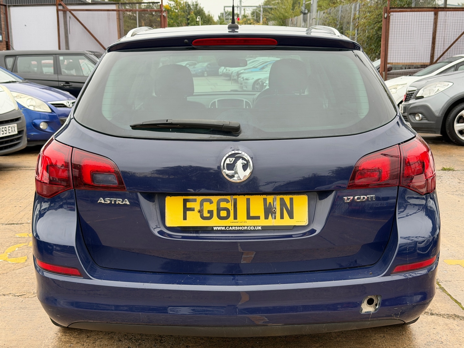 Used Vauxhall Astra 2011 for sale - 76141054: Photo 5