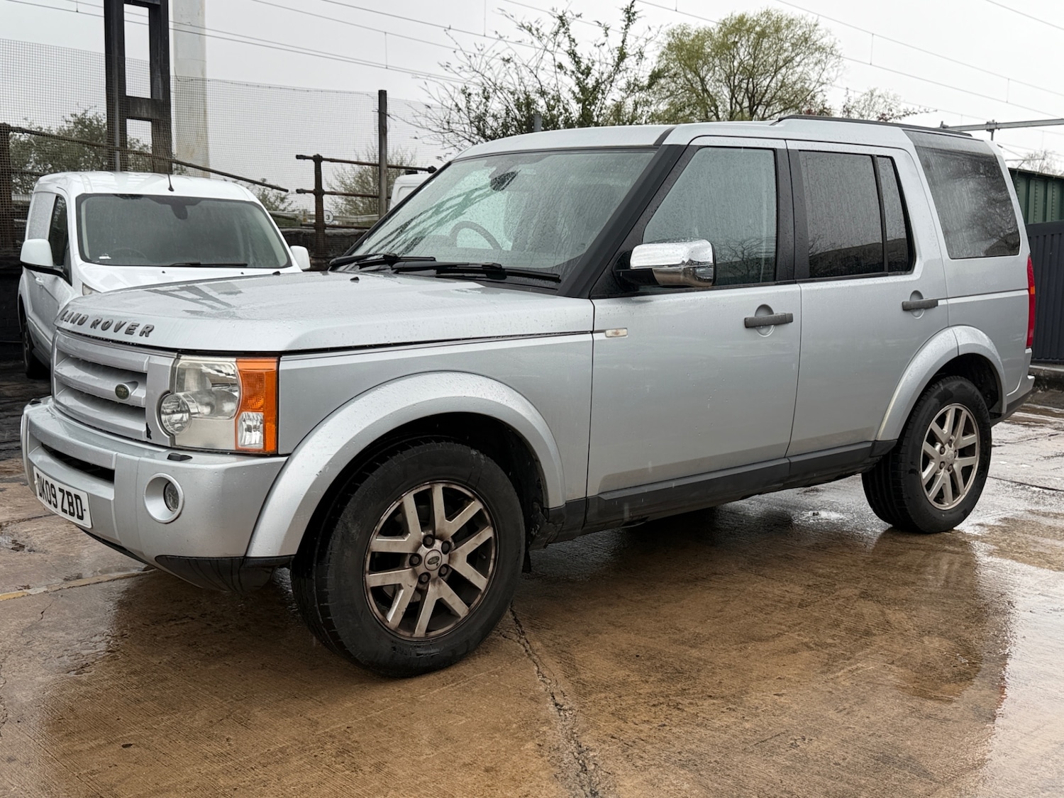 Used Land Rover Discovery 2009 for sale - 78132671: Photo 2