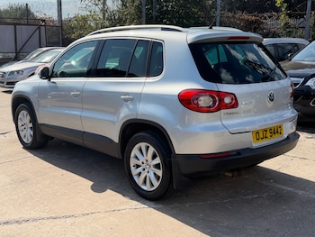 Used Volkswagen Tiguan 2009 for sale - 79512569: Photo