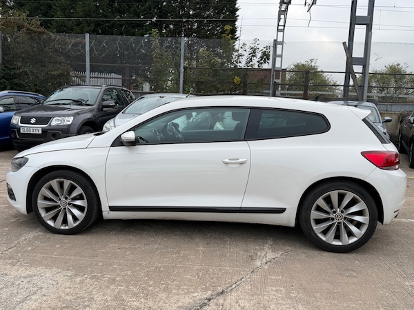 Used Volkswagen Scirocco 2011 for sale - 76279273: Photo 4
