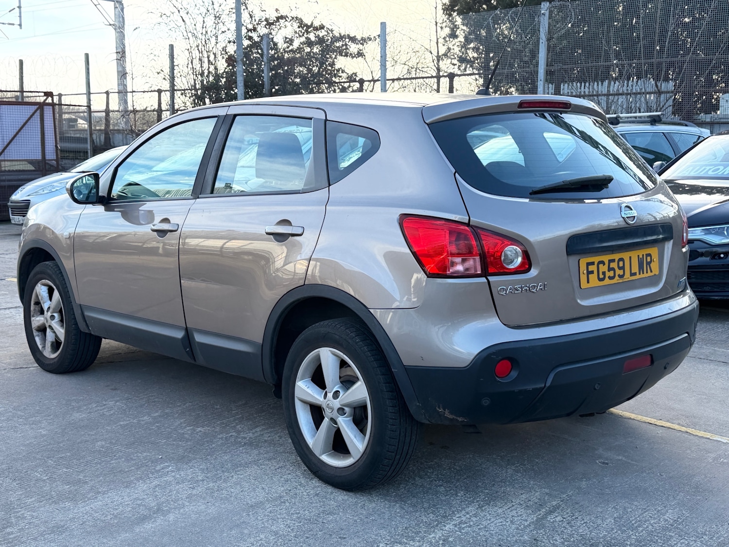 Used Nissan Qashqai 2009 for sale - 77312456: Photo 5