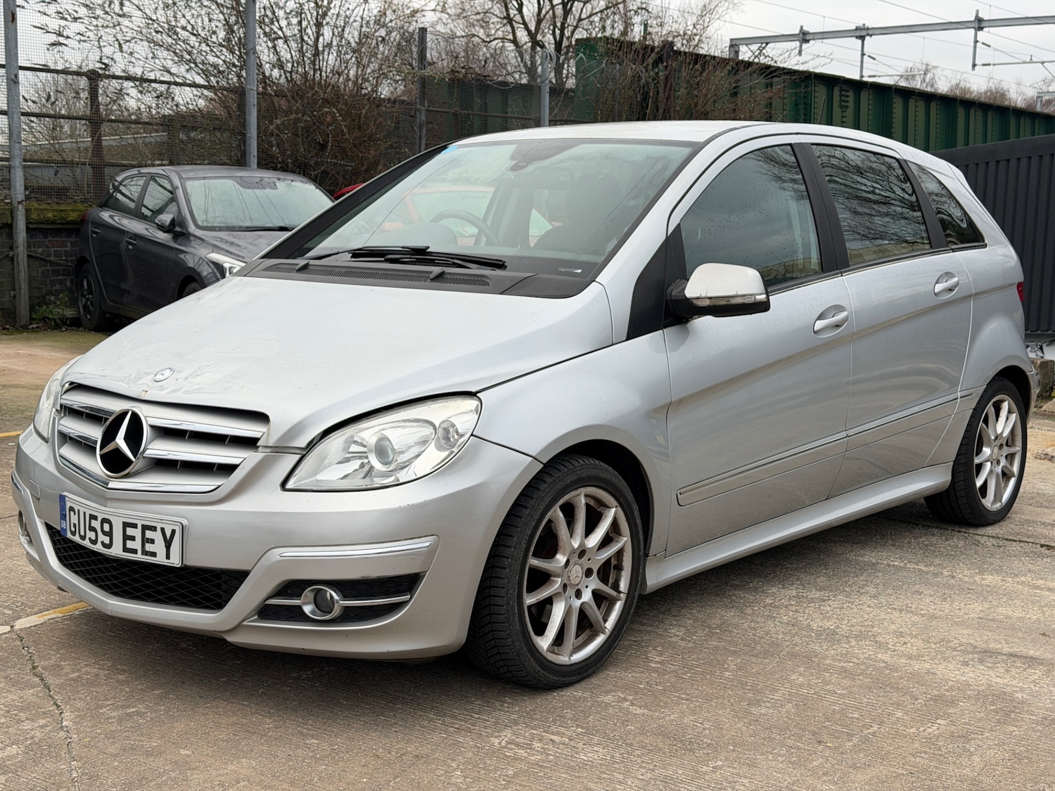 Used Mercedes-Benz B Class 2009 for sale - 77095408: Photo 2