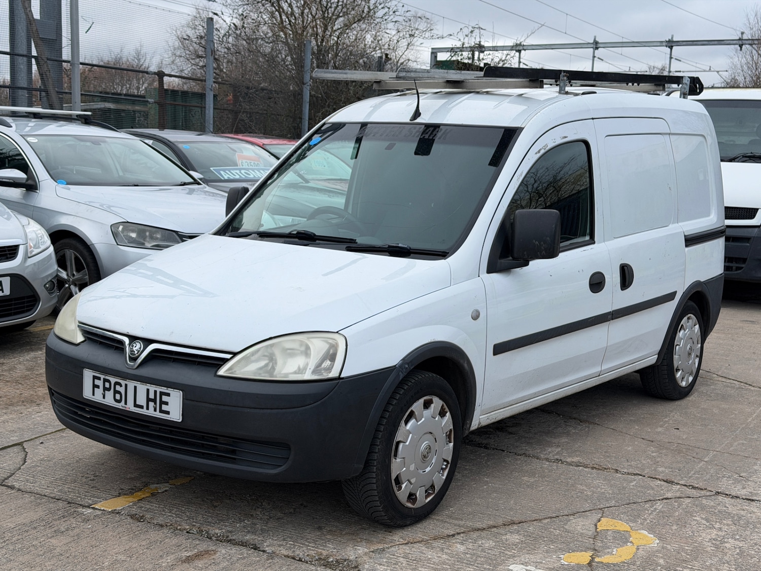 Used Vauxhall Combo 2011 for sale - 77381020: Photo 4