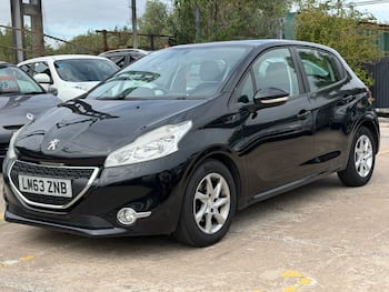 Used Peugeot 208 2013 for sale - 79811537: Photo