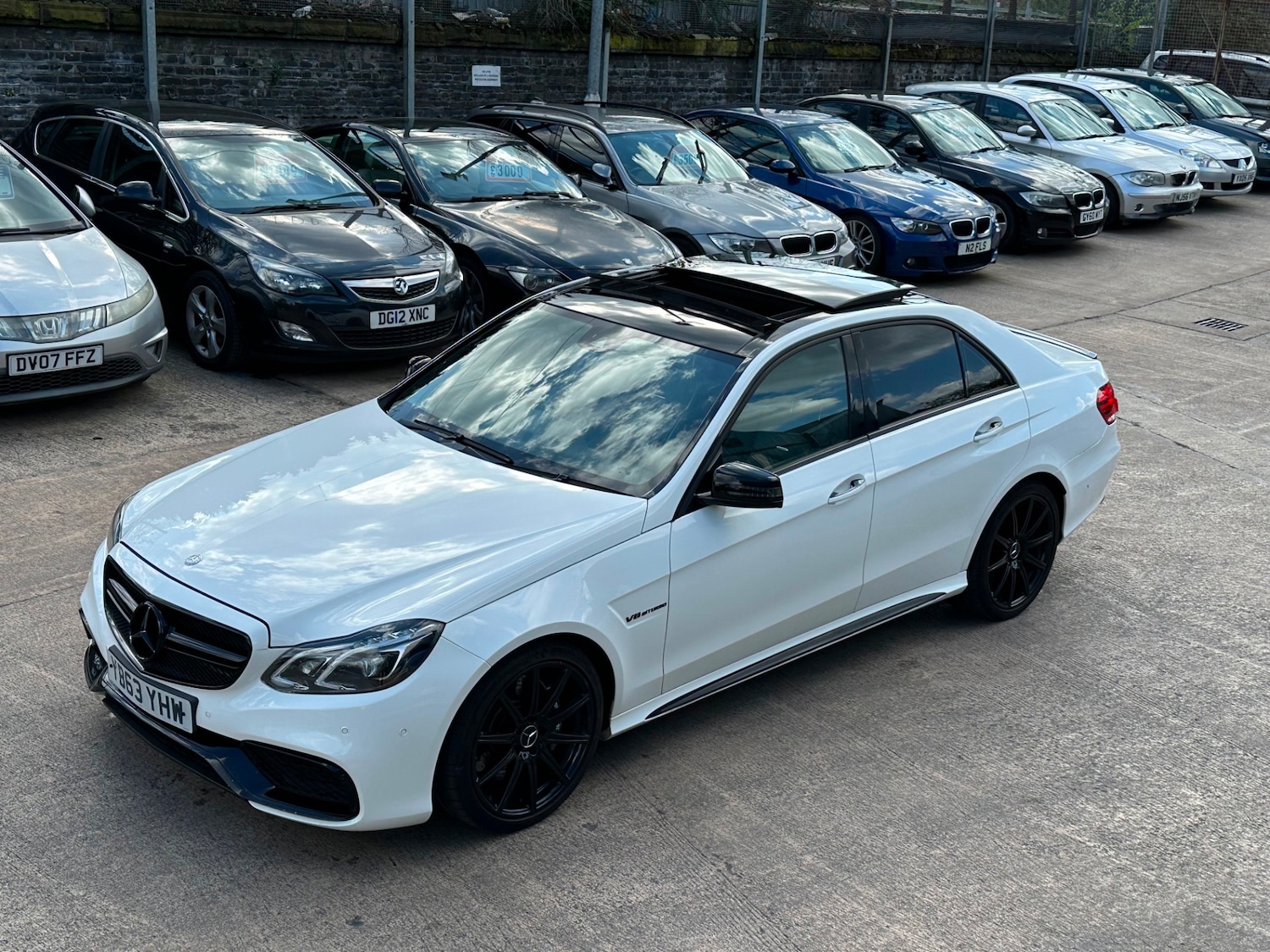 Used Mercedes-Benz E Class 2014 for sale - 67577959: Photo 11