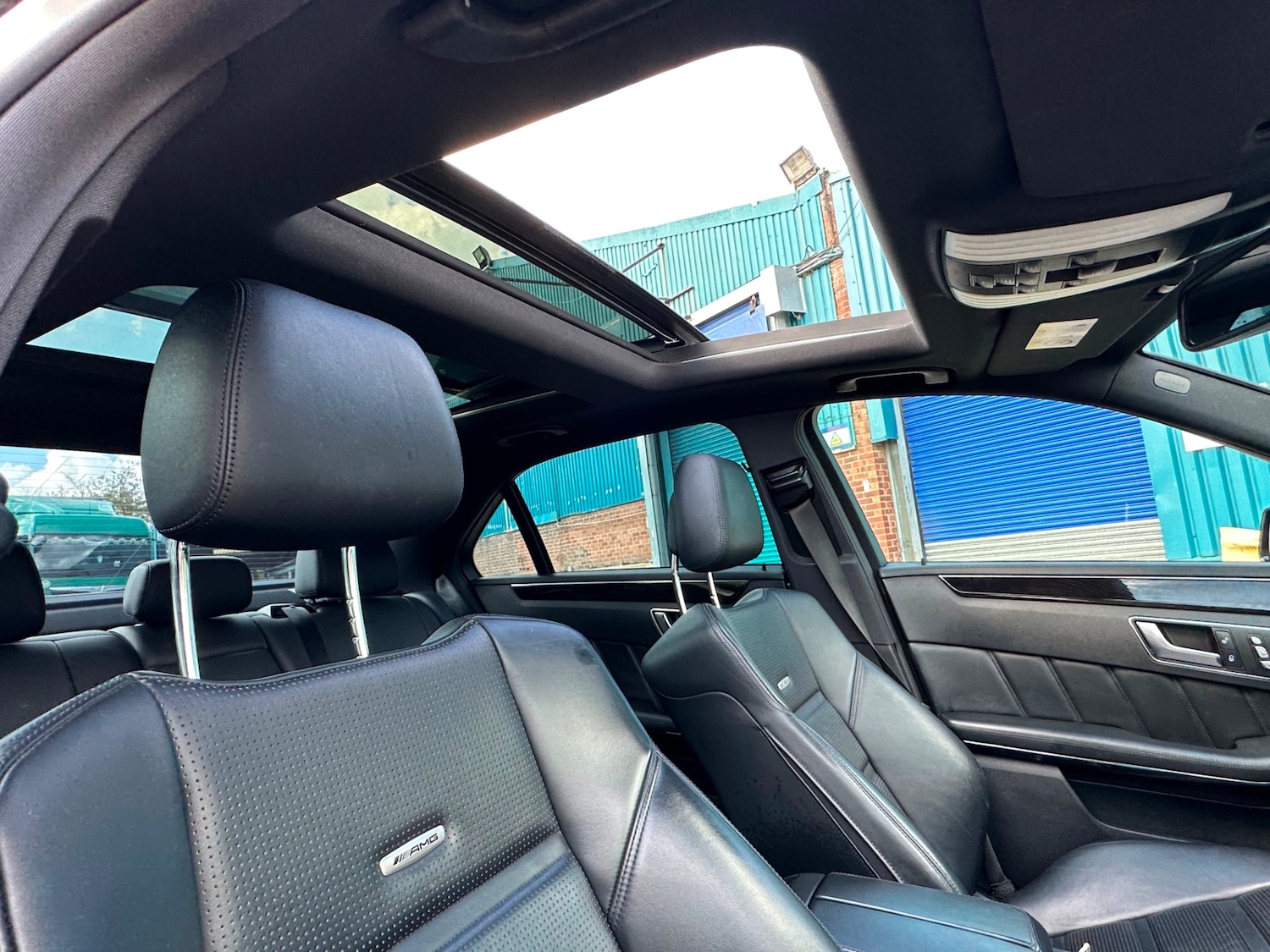 Used Mercedes-Benz E Class 2014 for sale - 67577959: Photo 12