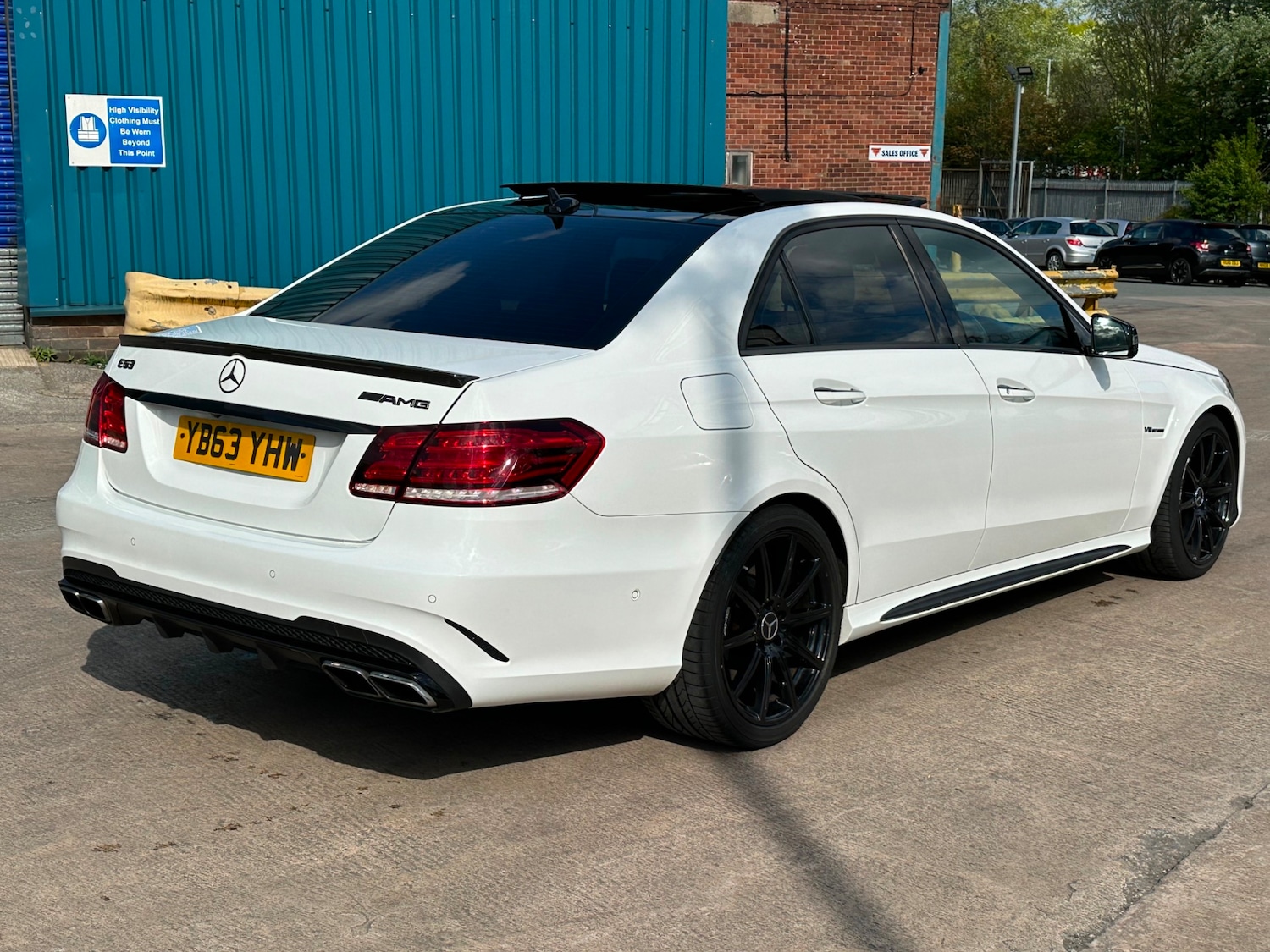 Used Mercedes-Benz E Class 2014 for sale - 67577959: Photo 14