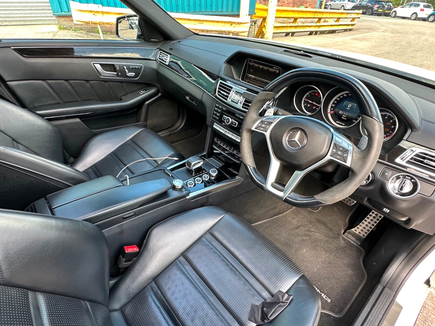 Used Mercedes-Benz E Class 2014 for sale - 67577959: Photo 16