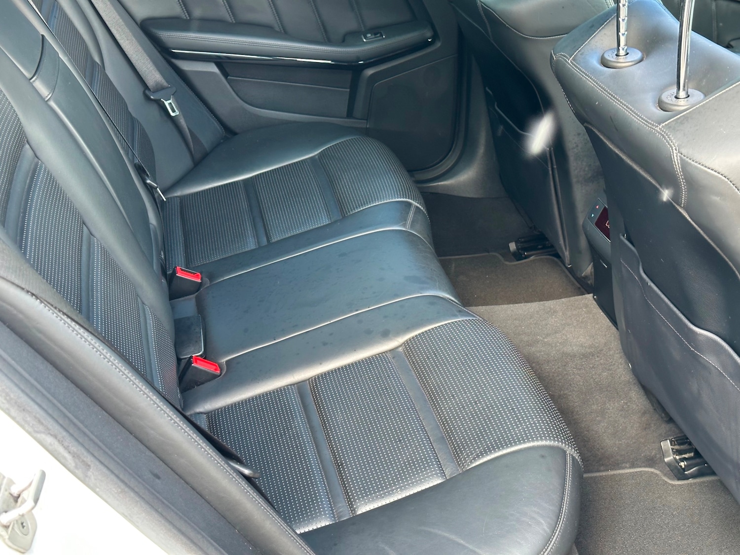 Used Mercedes-Benz E Class 2014 for sale - 67577959: Photo 17