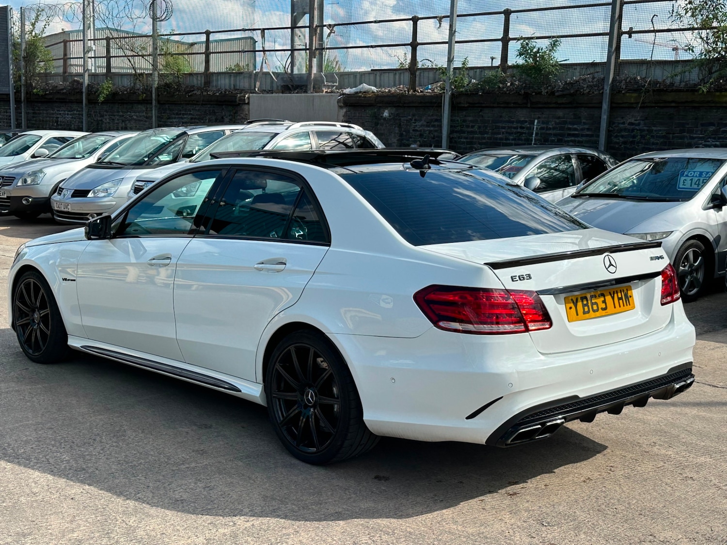 Used Mercedes-Benz E Class 2014 for sale - 67577959: Photo 6