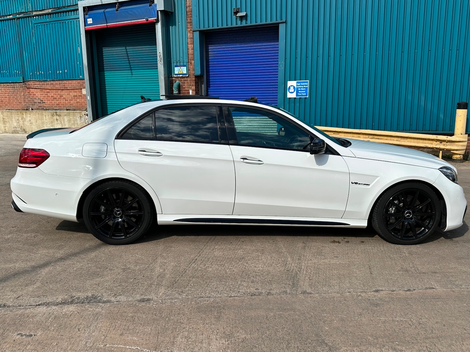 Used Mercedes-Benz E Class 2014 for sale - 67577959: Photo 9