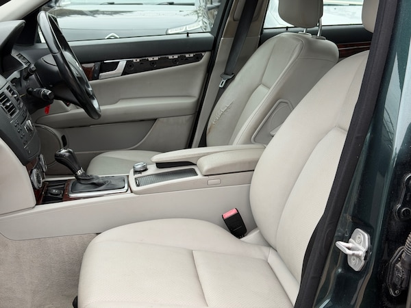 Used Mercedes-Benz C Class 2010 for sale - 76298928: Photo 15